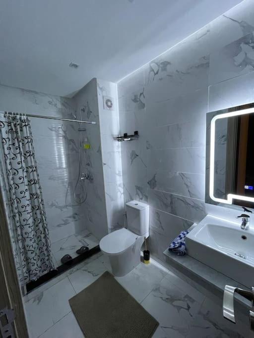 Experience De Luxe Ultime / Parking / Restaurant / Cafe / Carrefour Appartement Oujda Buitenkant foto