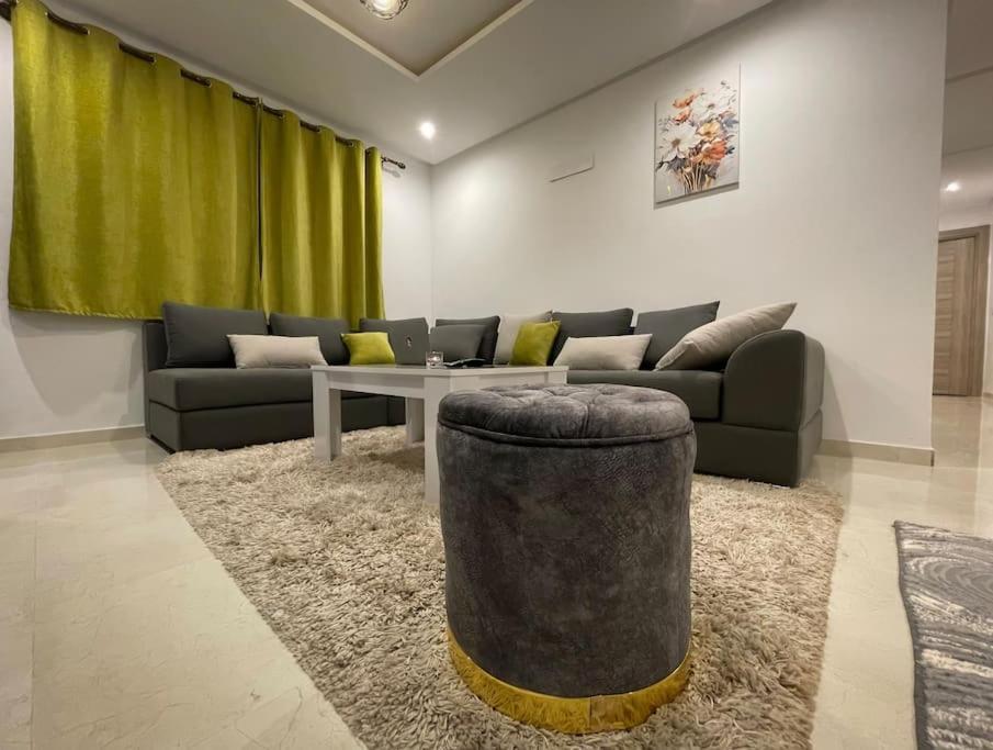 Experience De Luxe Ultime / Parking / Restaurant / Cafe / Carrefour Appartement Oujda Buitenkant foto